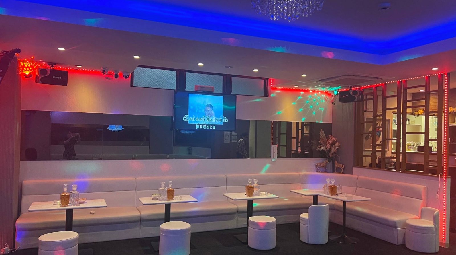 浅草フィリピンパブNew Manila 店内写真2